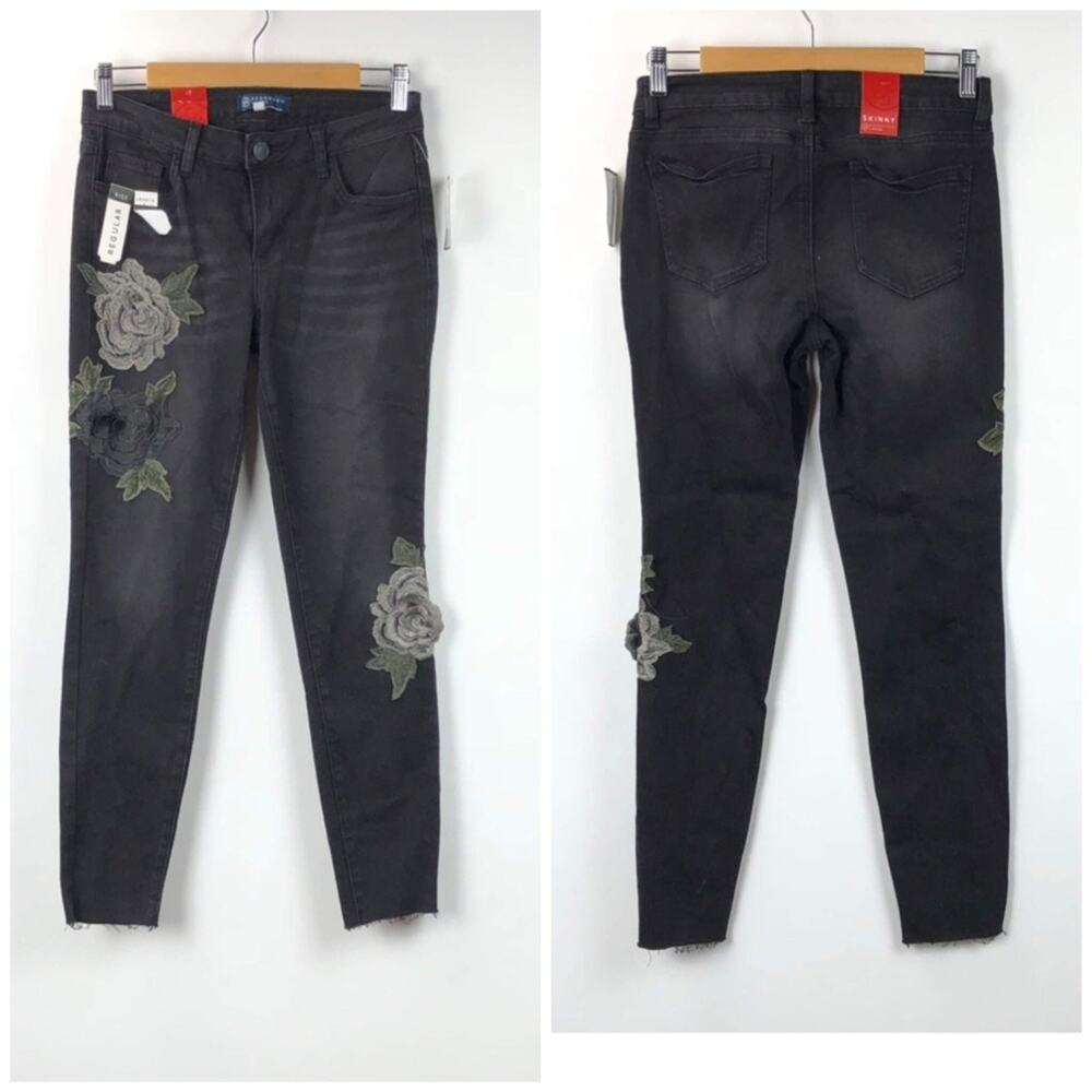 Boom Boom Jeans 7 Junior 6 Womens NWT Black Rose Raw Edge Skinny Jeans